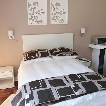 Easy Inn Guesthouse Welkom Buitenkant foto