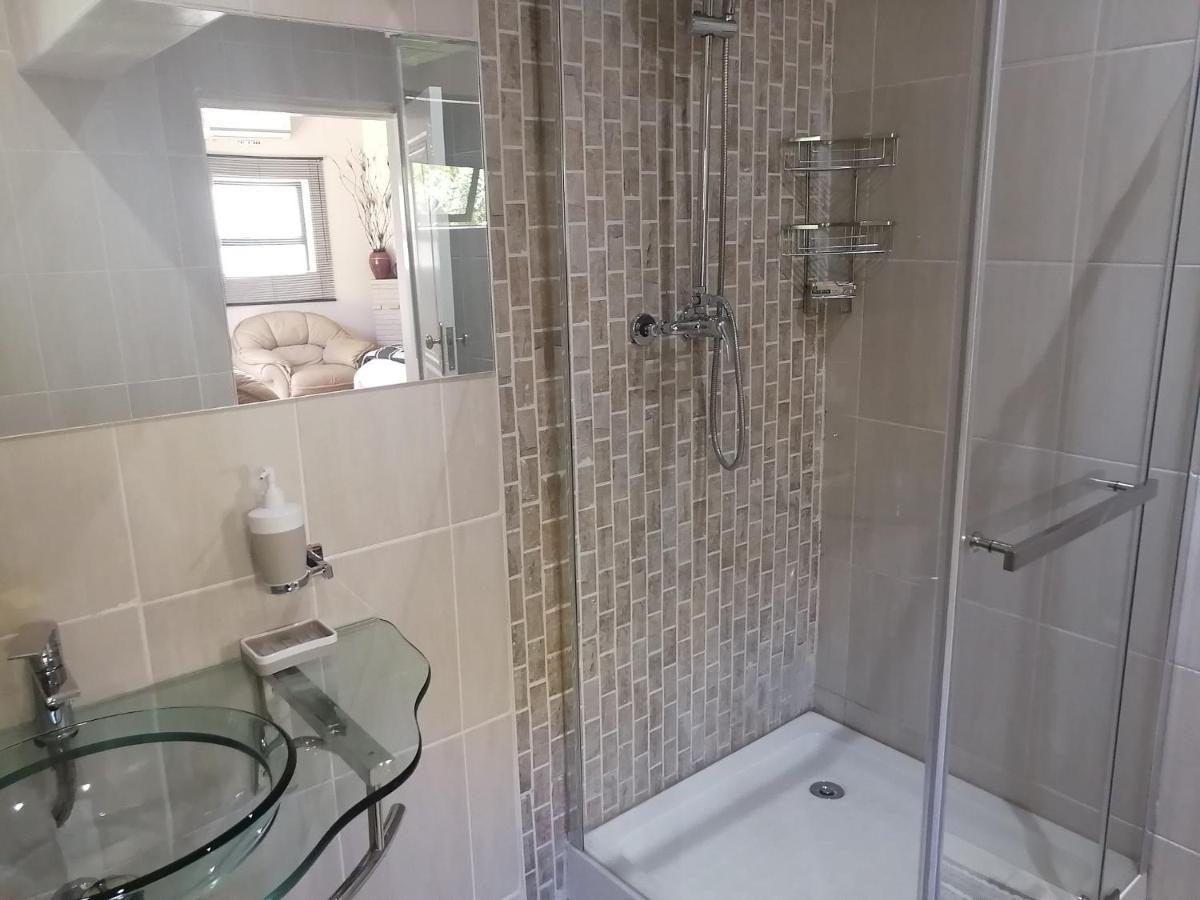 Easy Inn Guesthouse Welkom Buitenkant foto