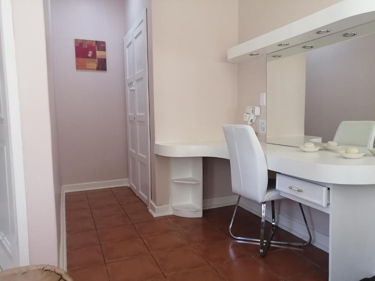 Easy Inn Guesthouse Welkom Buitenkant foto