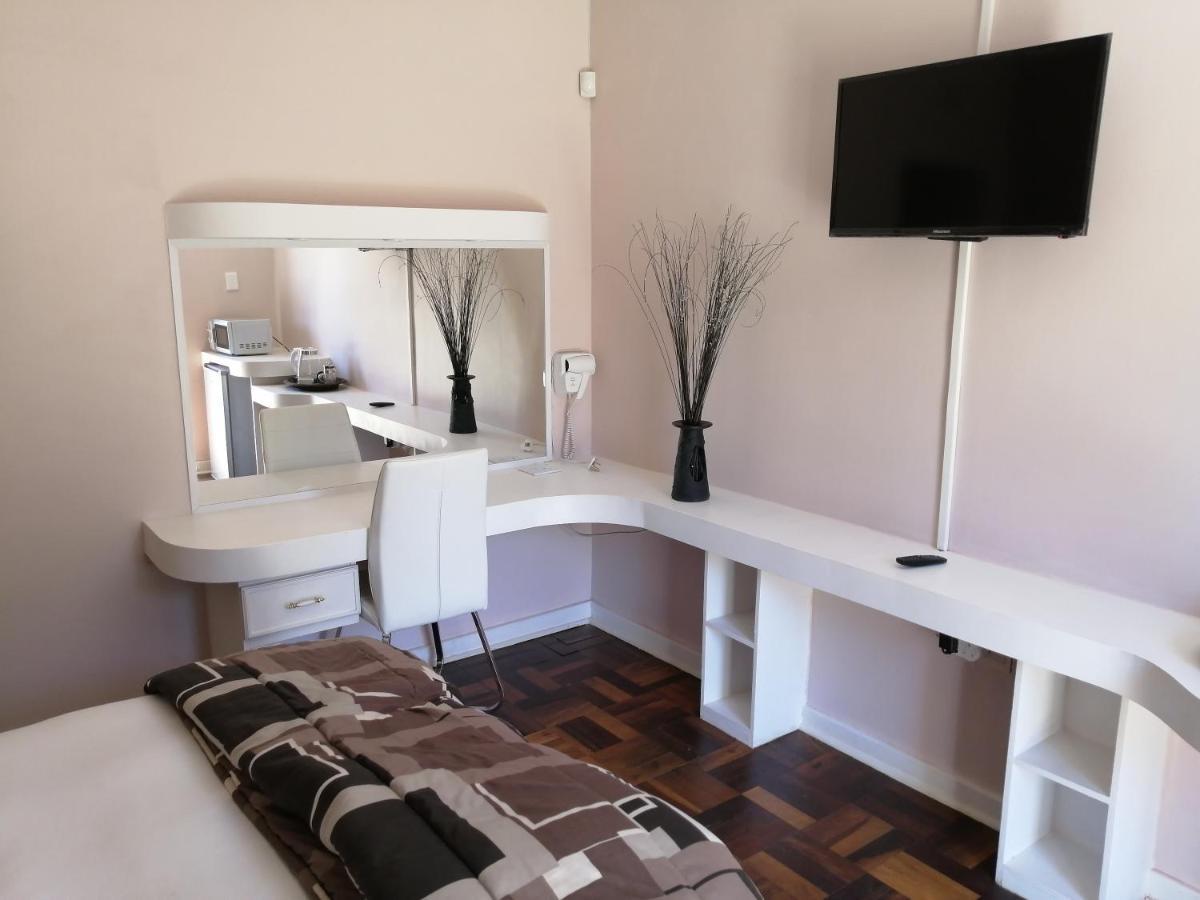 Easy Inn Guesthouse Welkom Buitenkant foto