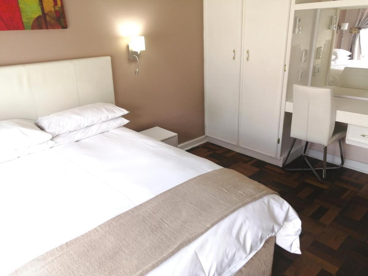 Easy Inn Guesthouse Welkom Buitenkant foto