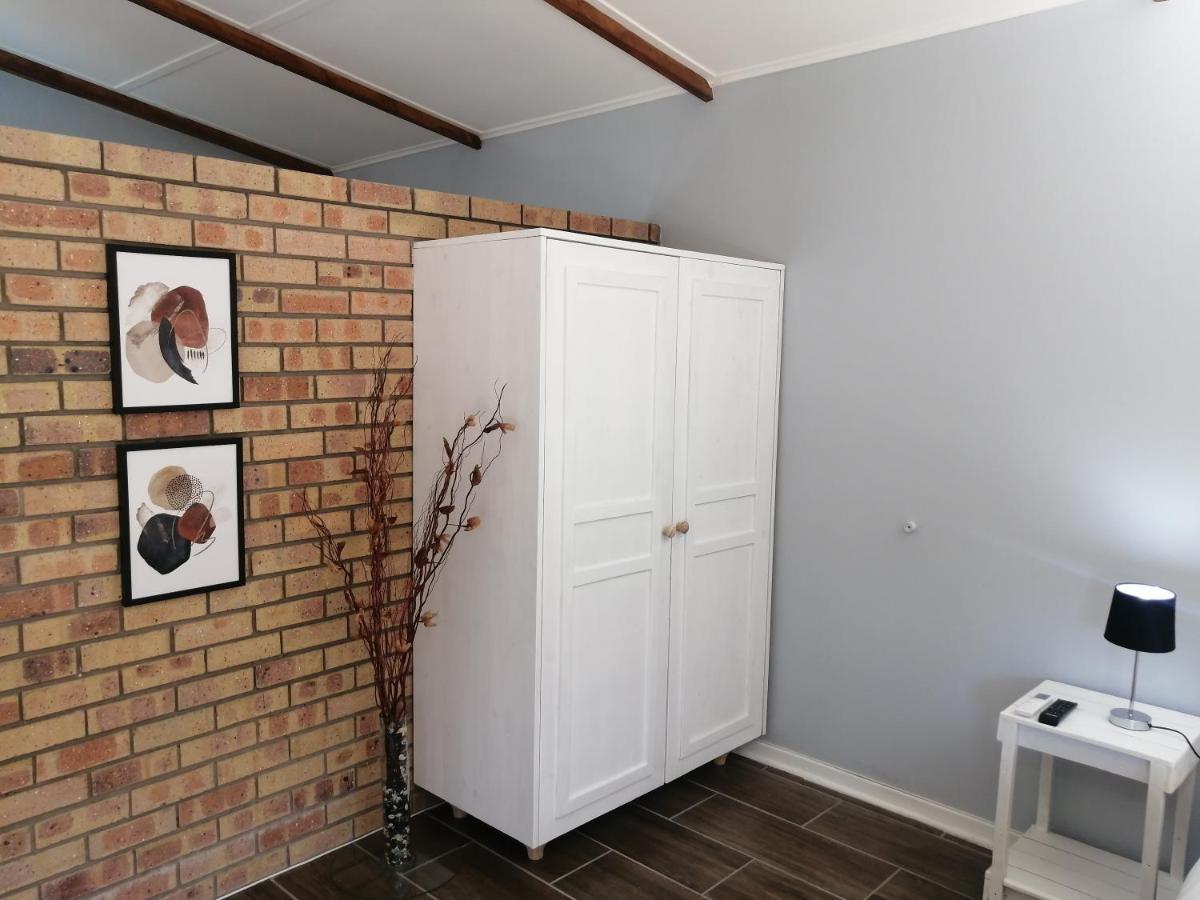 Easy Inn Guesthouse Welkom Buitenkant foto