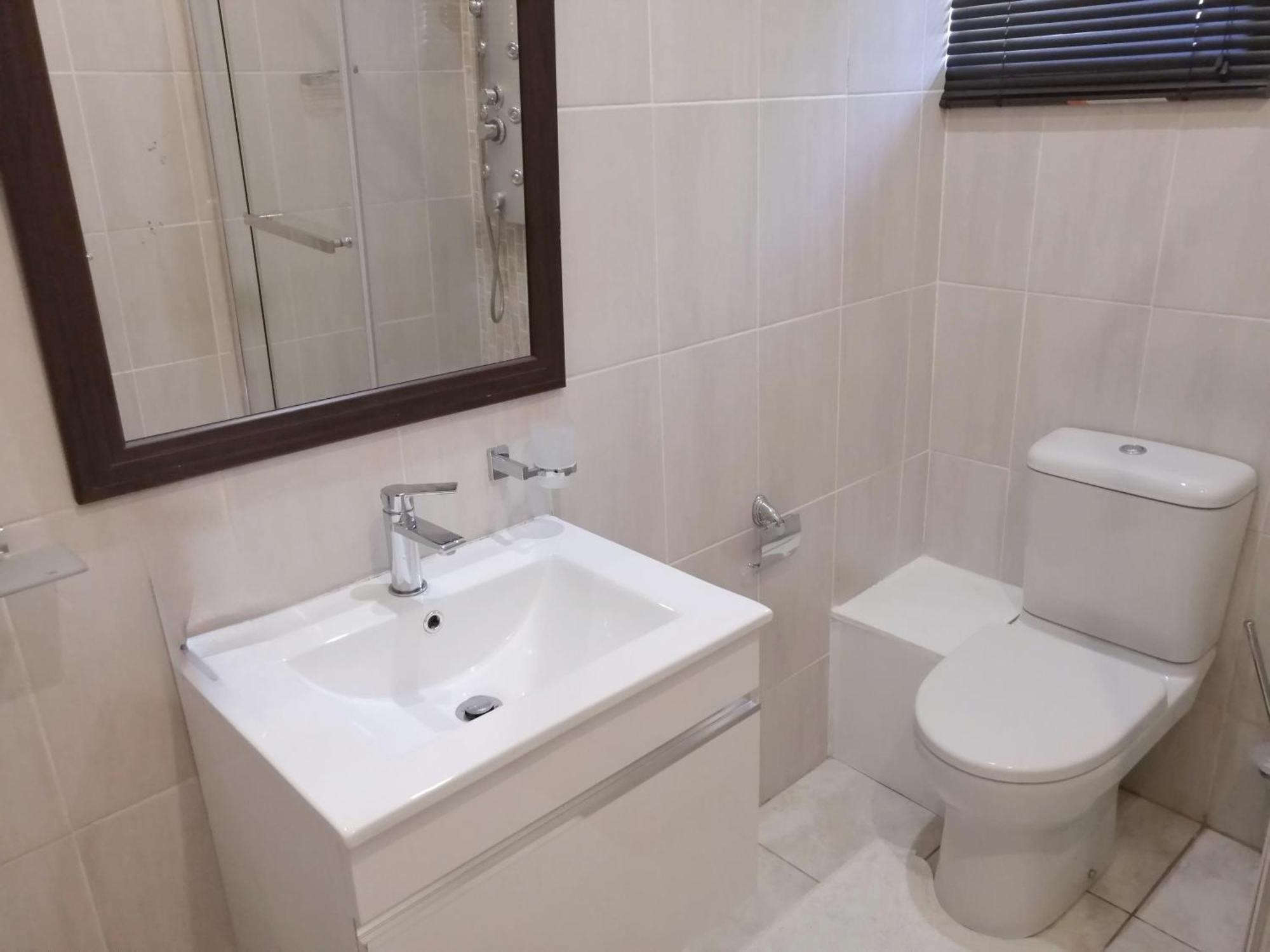 Easy Inn Guesthouse Welkom Buitenkant foto