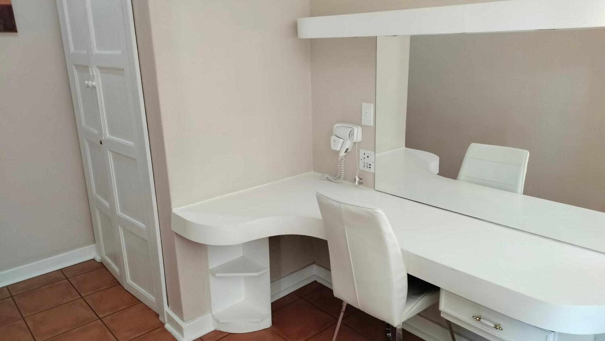 Easy Inn Guesthouse Welkom Buitenkant foto
